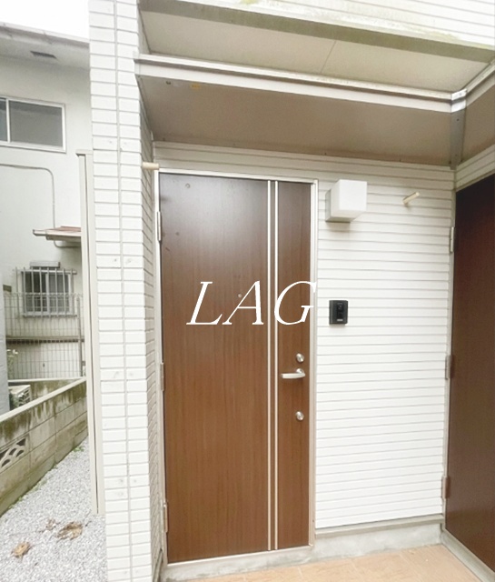 玄関　玄関です。