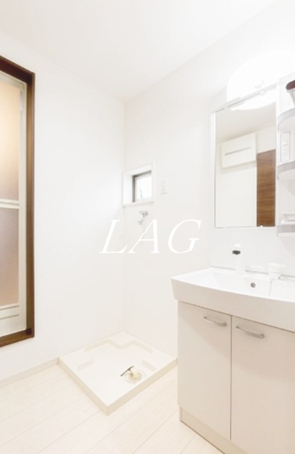 洗面設備　独立洗面台です。