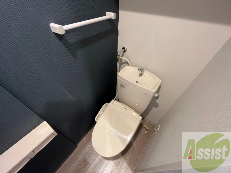 トイレ　ウォシュレット機能がついたトイレ。安心して使用できますね