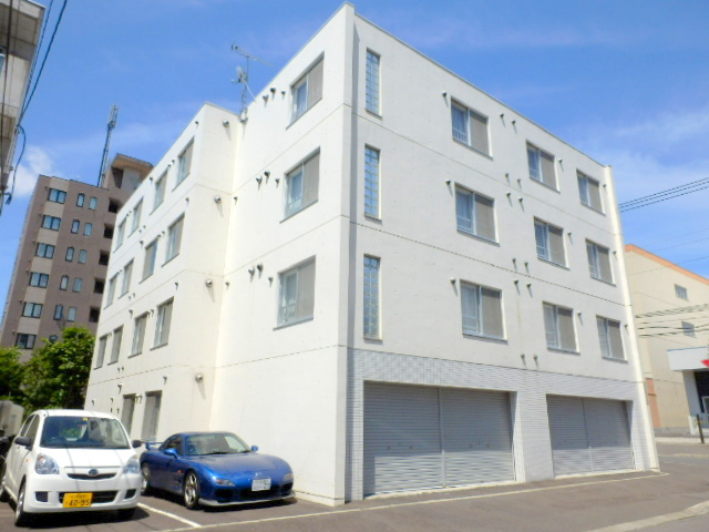 建物外観　設備充実のデザイナーズマンションです♪