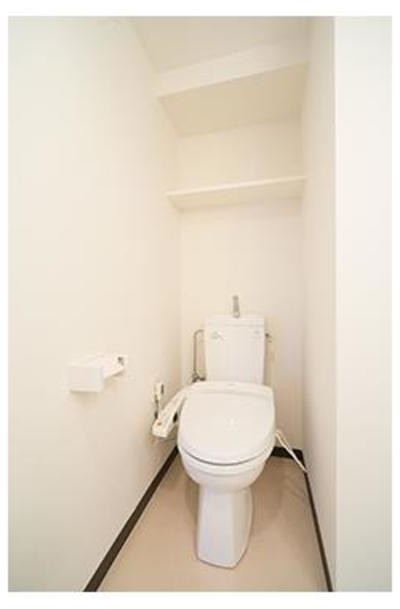 トイレ　嬉しい温水洗浄便座♪