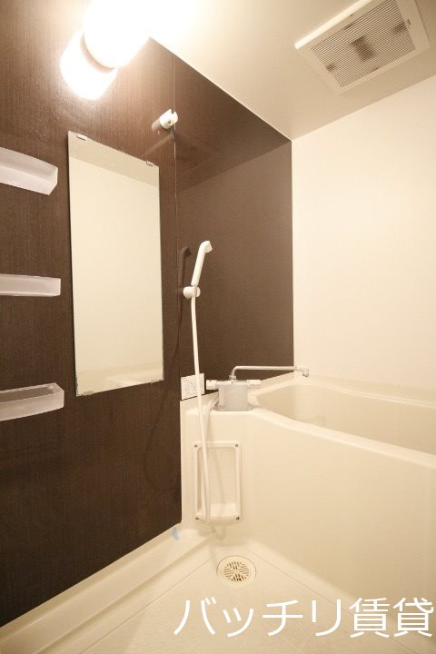 バス・シャワールーム　画像は同シリーズタイプの為、参考写真になります。