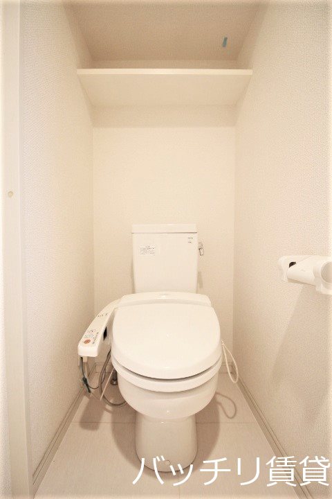 トイレ　画像は同シリーズタイプの為、参考写真になります。