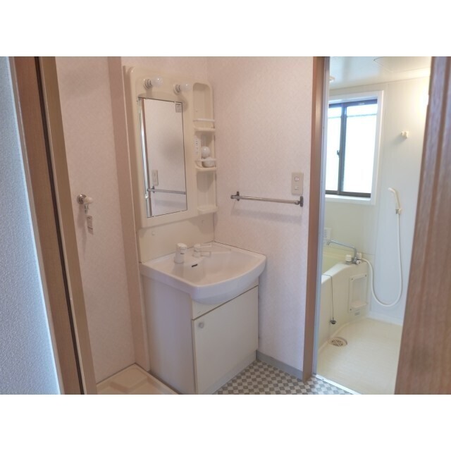 洗面設備　広い洗面スペース