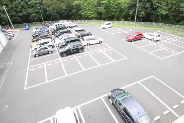 駐車場　【空要確認】駐車場