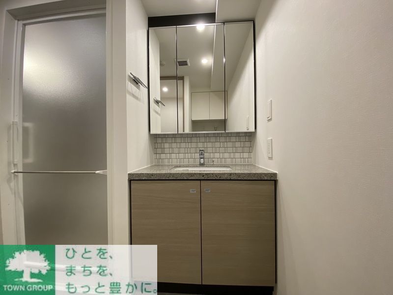 洗面設備　お部屋探しは株式会社　タウンハウジング　までお気軽にお問合…