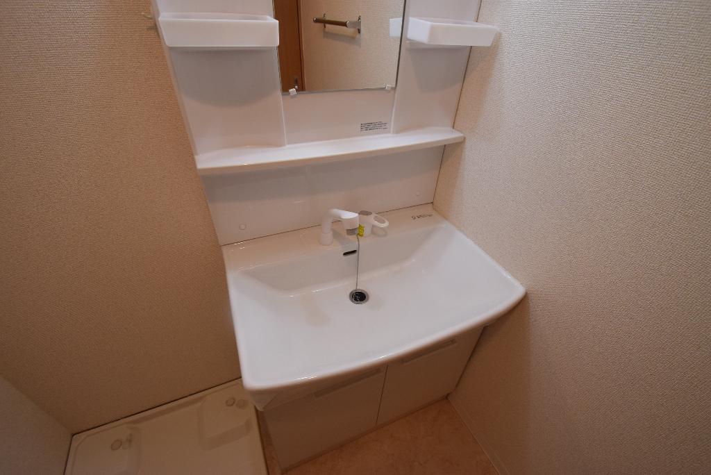 洗面設備　洗髪洗面化粧台