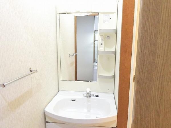 洗面設備　独立洗面台！