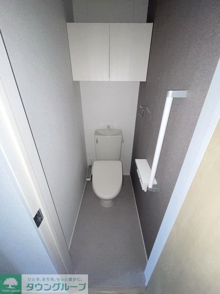 トイレ　玄関