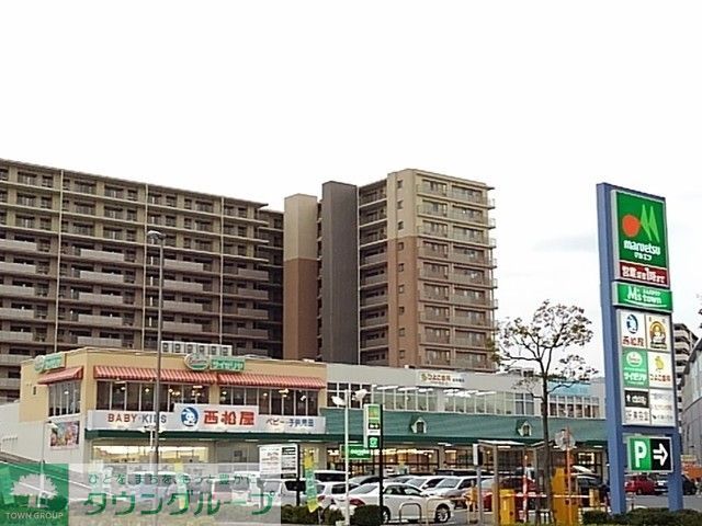 ショッピングセンター　エムズタウン三郷中央店（ショッピングセンター）まで1300m