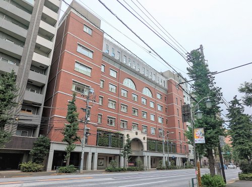 中学校　文京区立第六中学校（中学校）まで494m