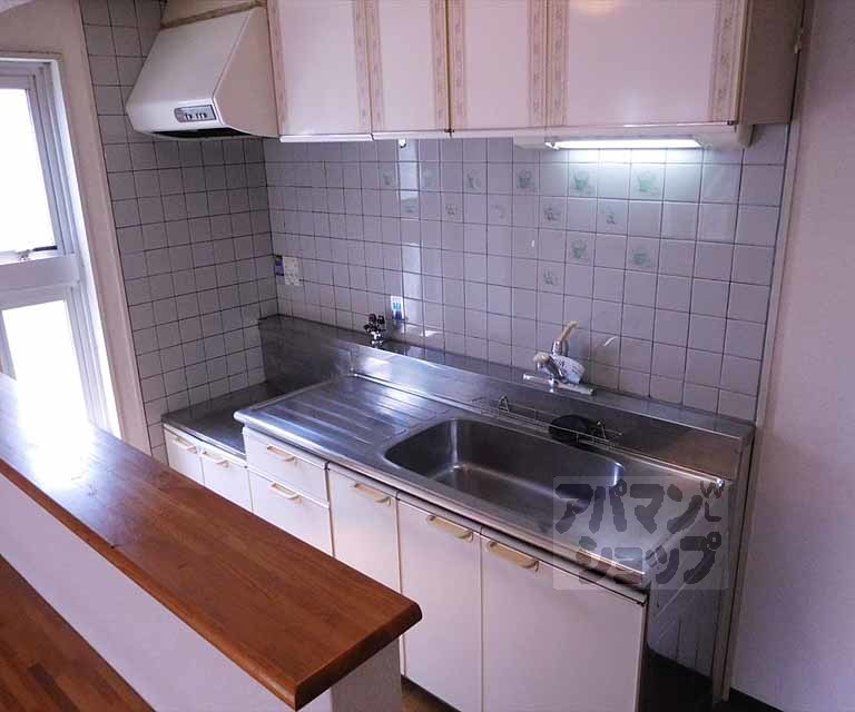 玄関　カウンター付きキッチン