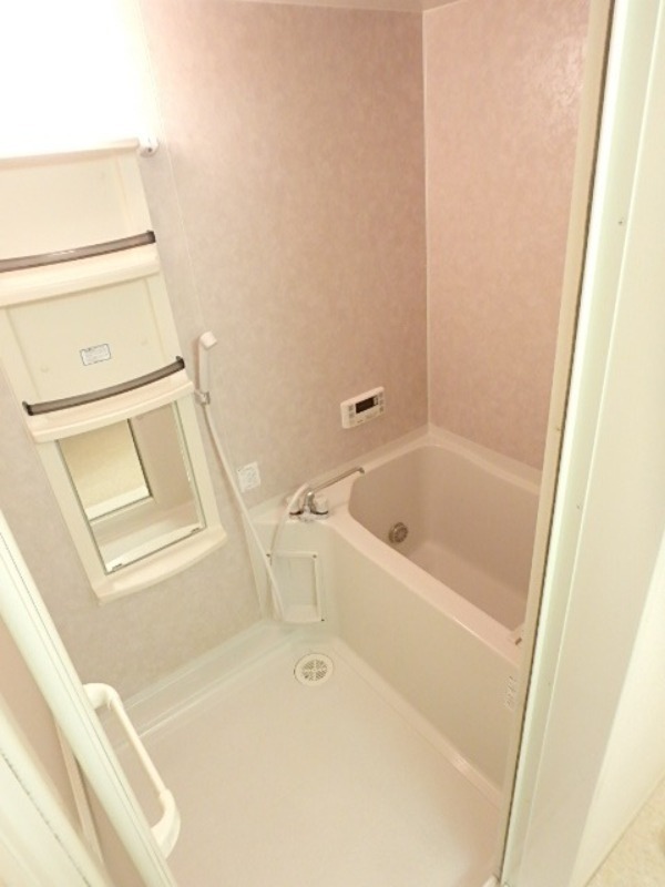 バス・シャワールーム　図面と現状に相違がある場合には現状を優先