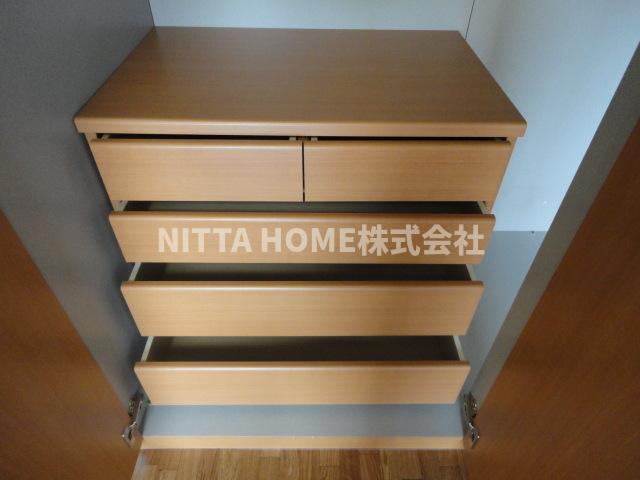 収納　収納棚も設置済み！