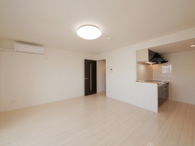 居室・リビング　使いやすい間取りのリビング♪