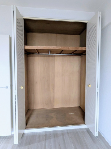 収納　洋室クローゼット