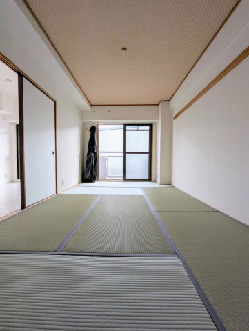 その他部屋・スペース　南向きで明るい和室