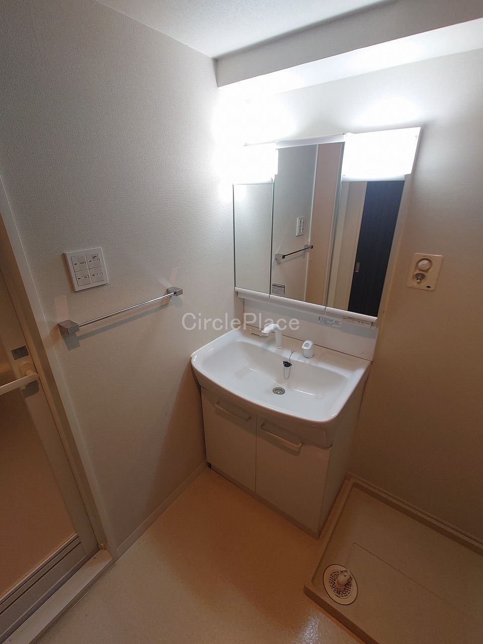 洗面設備　独立洗面台