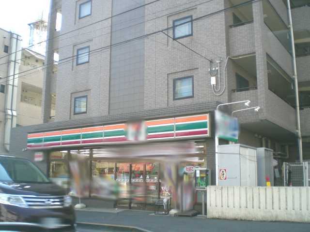 その他　セブンイレブン横浜岸根公園店（その他）まで712m