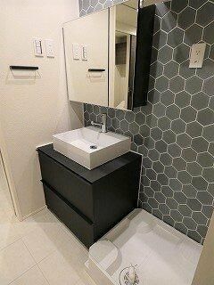 洗面設備　コンパクトで使いやすい洗面所