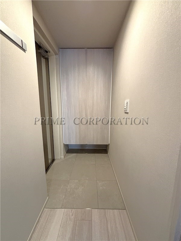 玄関　※参考写真※