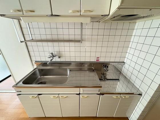 キッチン　※別部屋の写真です