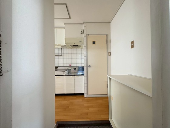 玄関　※別部屋の写真です