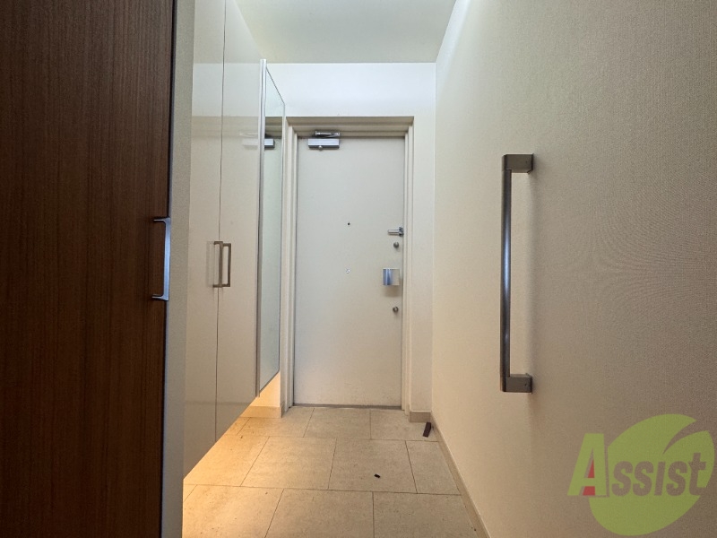 玄関　シューズボックスも広々でいっぱい置けます！