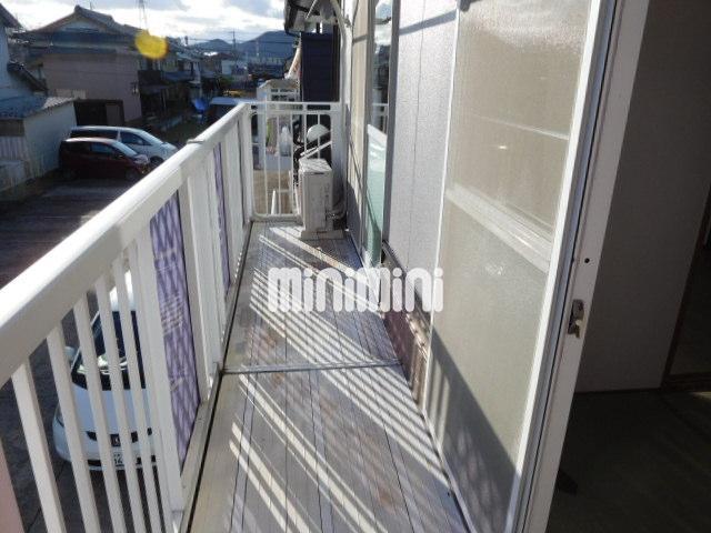 バルコニー　南向きのベランダです。日当たり良いですよ。