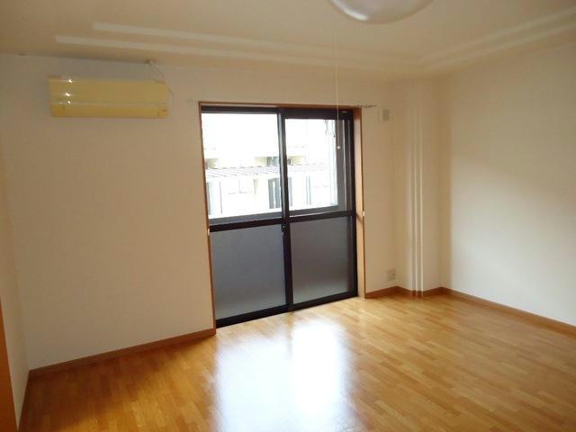 居室・リビング　ピアリー