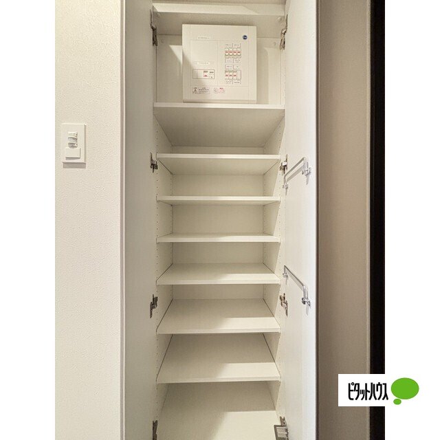 玄関　シューズボックス