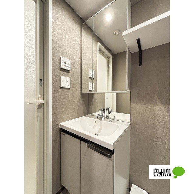 洗面設備　独立洗面台