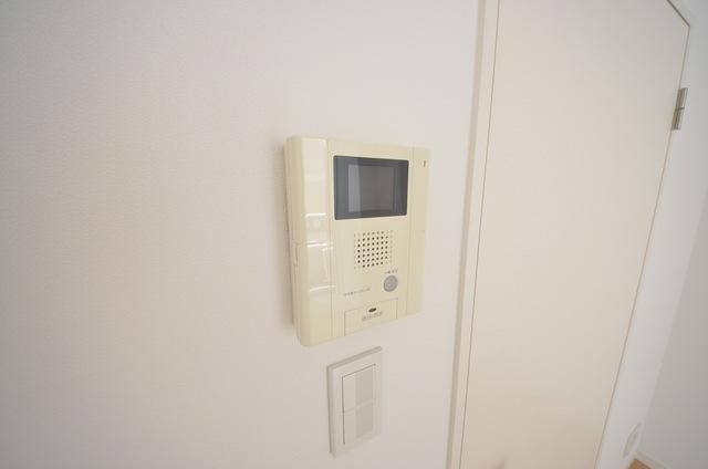 セキュリティ　モニター付きインターホン