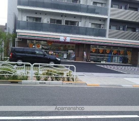 コンビニ　セブンイレブン（コンビニ）まで237m