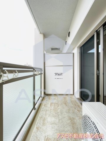 バルコニー　同マンション別部屋　参考写真