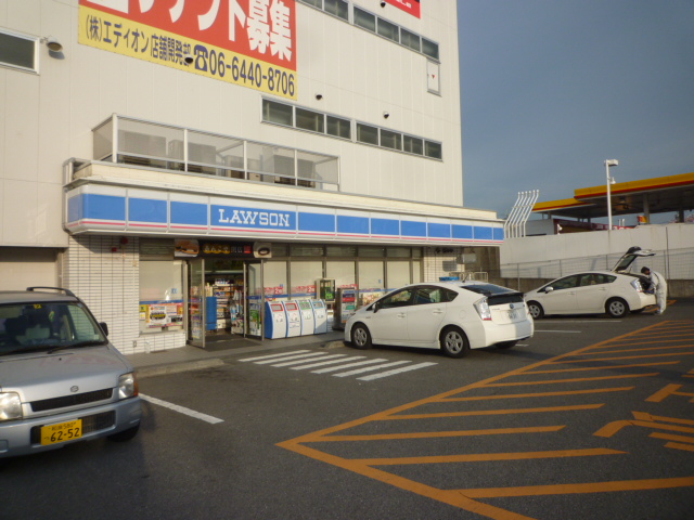 コンビニ　ローソン美原木材通4丁目店（コンビニ）まで735m