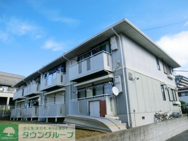 建物外観　南西向き・閑静な住宅街