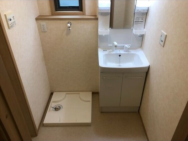 洗面設備　脱衣所、洗濯機置き場