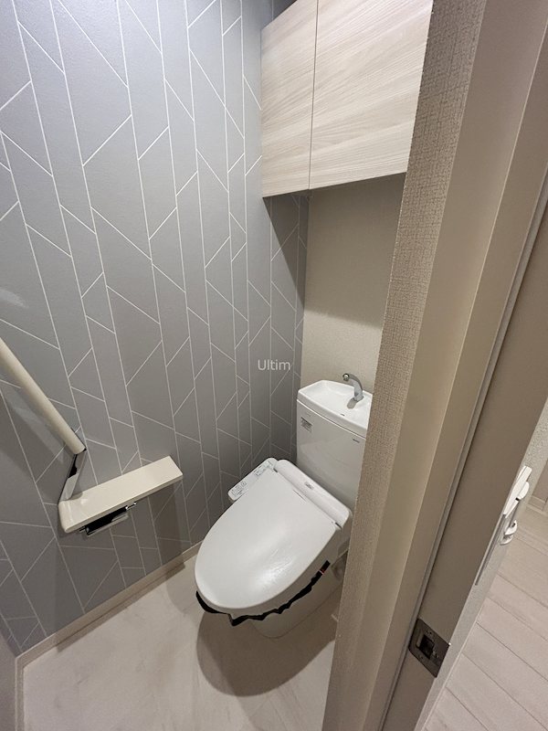 トイレ　※別のお部屋のお写真です。御参考までに。