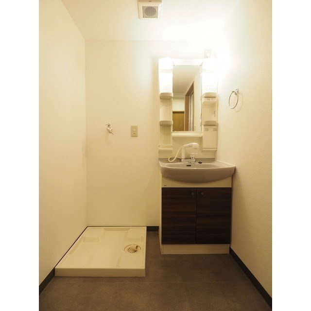 洗面設備　水回りがまとまっていて使いやすい