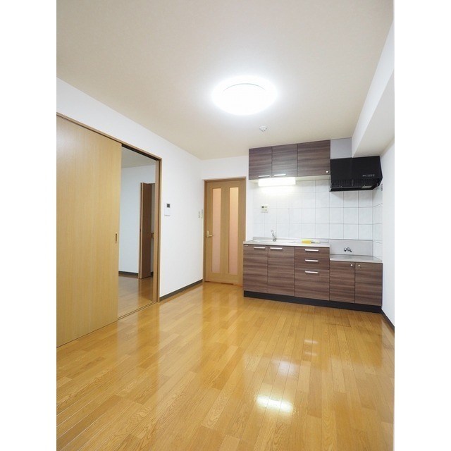 居室・リビング　7.6帖のDK