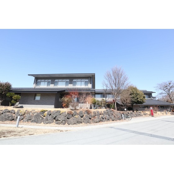 図書館　御代田町立図書館（図書館）まで2163m