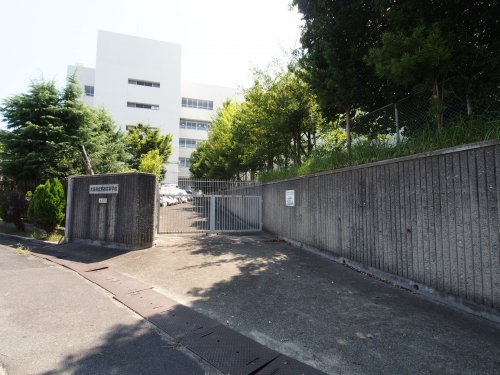 高校・高専　大阪府立堺西高等学校（高校・高専）まで2179m