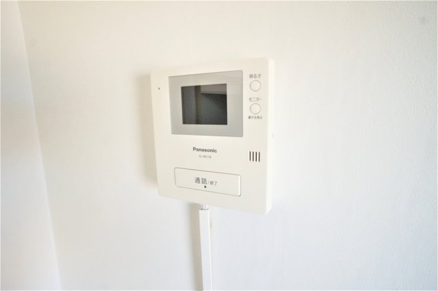 セキュリティ　急な来客でもＴＶモニターホンで安心ですね※写真は別の部屋にな