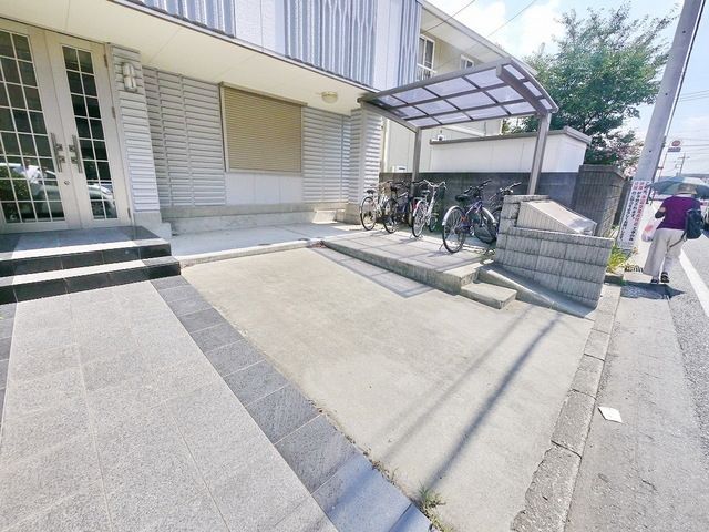 駐車場　駐車場