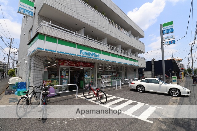 コンビニ　ファミリーマート（コンビニ）まで341m