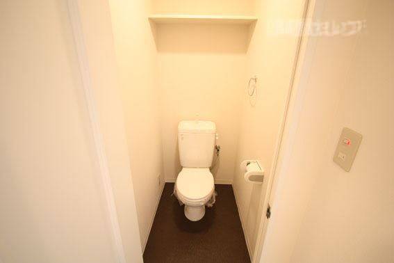 トイレ　別号室写真使用