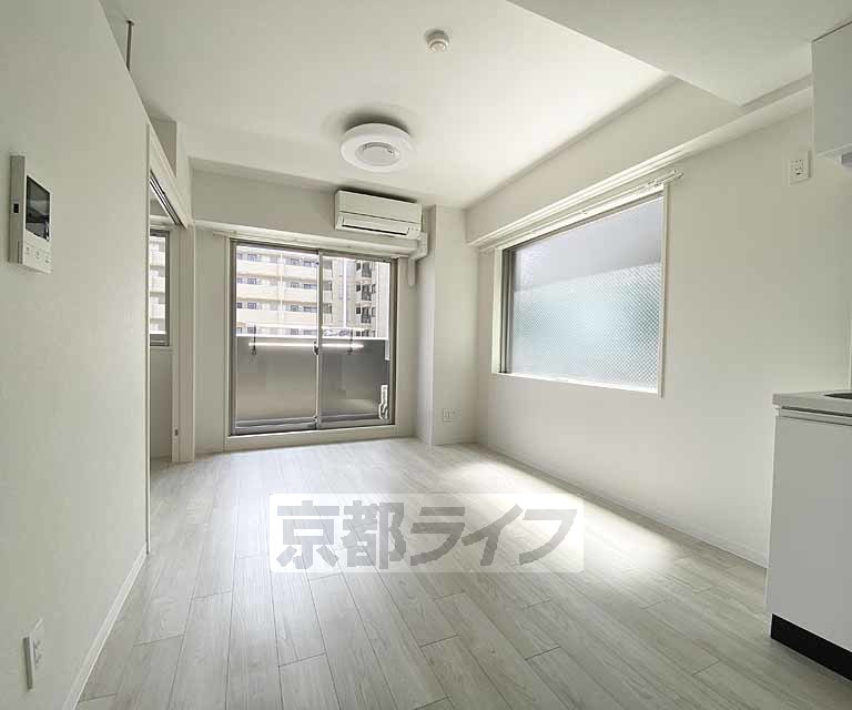 居室・リビング　一人暮らしに最適な空間です。