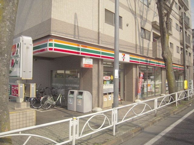 コンビニ　セブンイレブン（コンビニ）まで400m