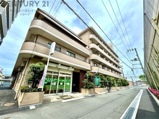 建物外観　敷地内に駐輪場があります♪